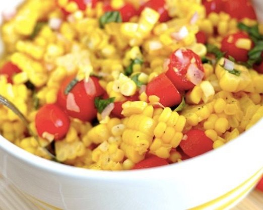 РЕЦЕПТЫ: 5 вкусных и полезных летних салатов