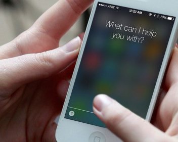 С днем рождения, Siri!