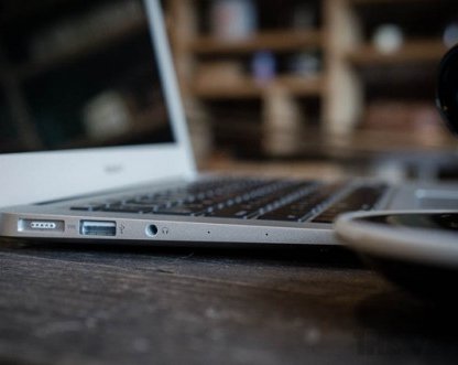 Темпы продаж MacBook снижаются
