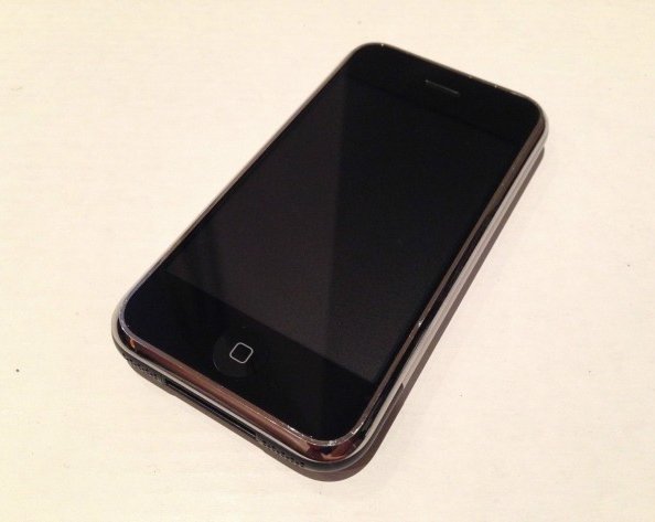 Прототип оригинального iPhone продан за полторы тысячи долларов