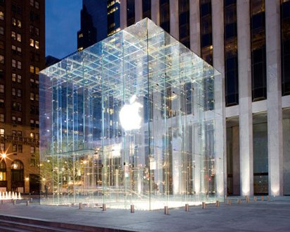 Розничную сеть Apple возглавит CEO Burberry